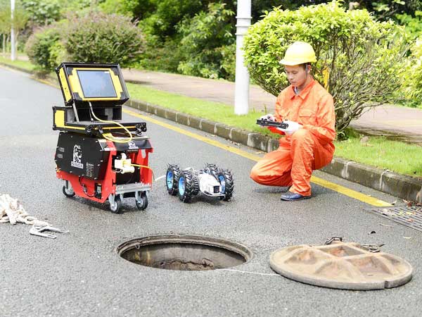 新和管道机器人检测